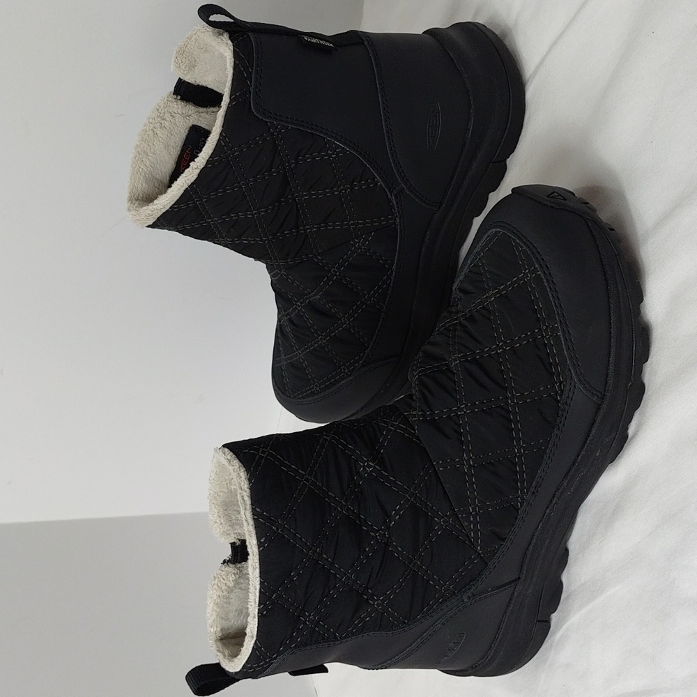 Keen Terradora 2 Wintery Pull On Boots Black Quilted Size Us 7 / Eu 37.5 Women's